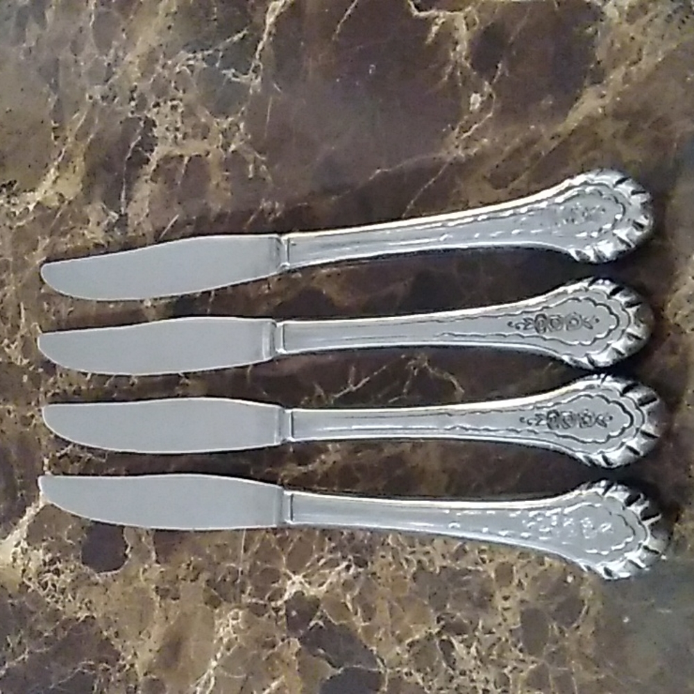 Northland Hollyanne 4 Dinner Knives Holly Anne